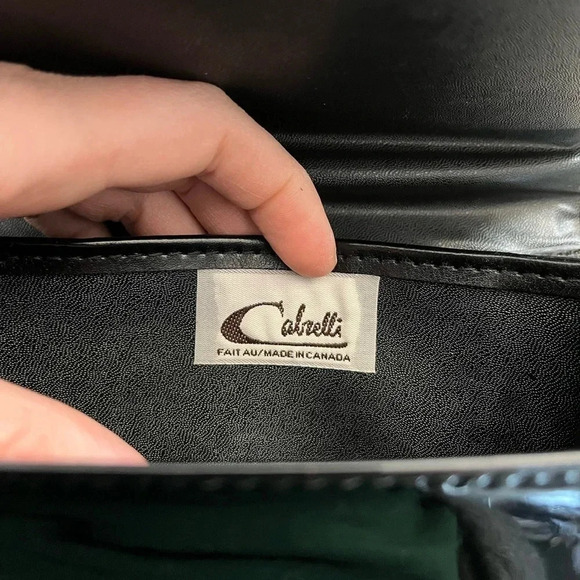 Vintage Cabrelli/ Black/ Faux leather/  Cross body bag/ Made in Canada - Picture 3 of 10